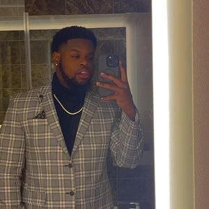 Meet your Posher, Sam